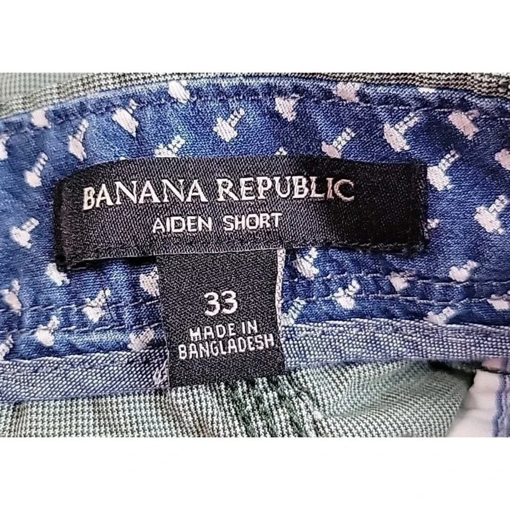 Banana Republic Aiden Shorts Adult 33 Green Chino Preppy Casual‎ Travel DOTS